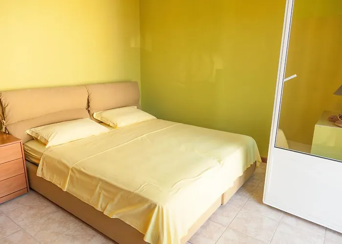 La Della Meridiana * 迪亚诺马里纳